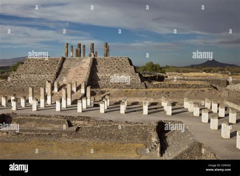 Die Rebellion von Tollan: Eine Maya-Stadt im Aufruhr gegen die Toltekenherrschaft